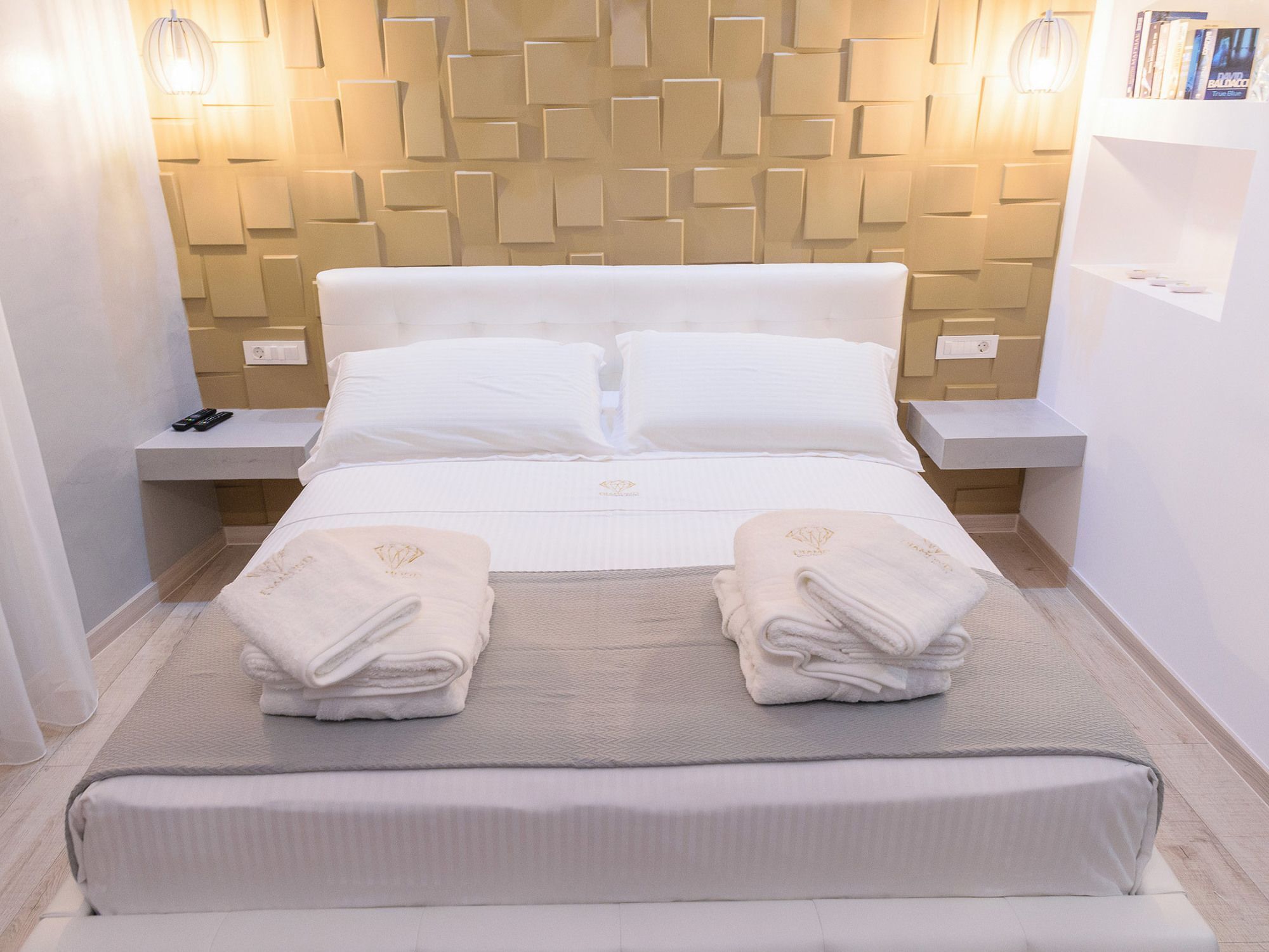Diamond Boutique Hotel ハニア エクステリア 写真